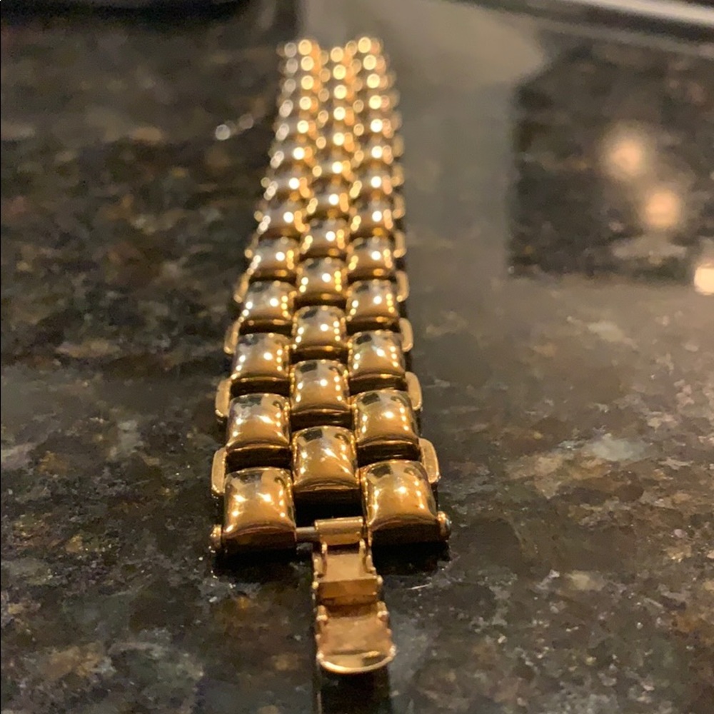 Vintage Monet Panther Link Gold Toned Bracelet - Picture 7 of 9